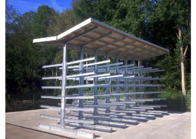 ArmStrong-LG double-sided cantilever racking for long goods in outdoor areas